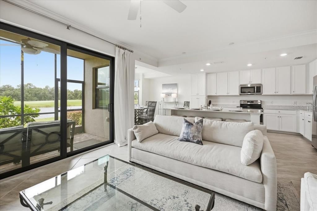 For Rent: $2,650 (2 beds, 2 baths, 1142 Square Feet)