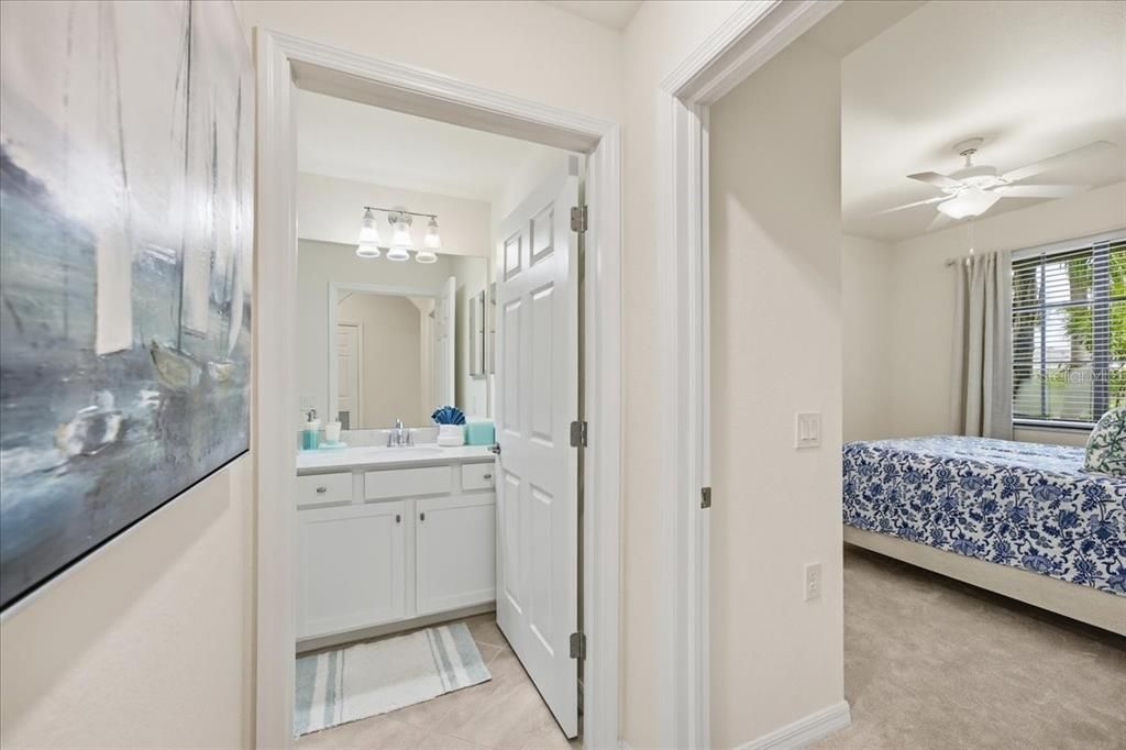 For Rent: $2,650 (2 beds, 2 baths, 1142 Square Feet)