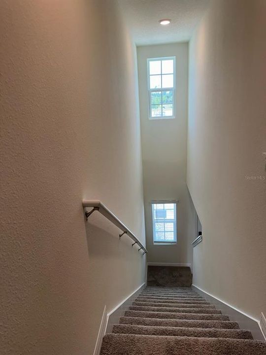 For Rent: $2,100 (3 beds, 2 baths, 1463 Square Feet)