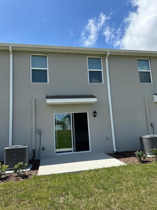 For Rent: $2,100 (3 beds, 2 baths, 1463 Square Feet)