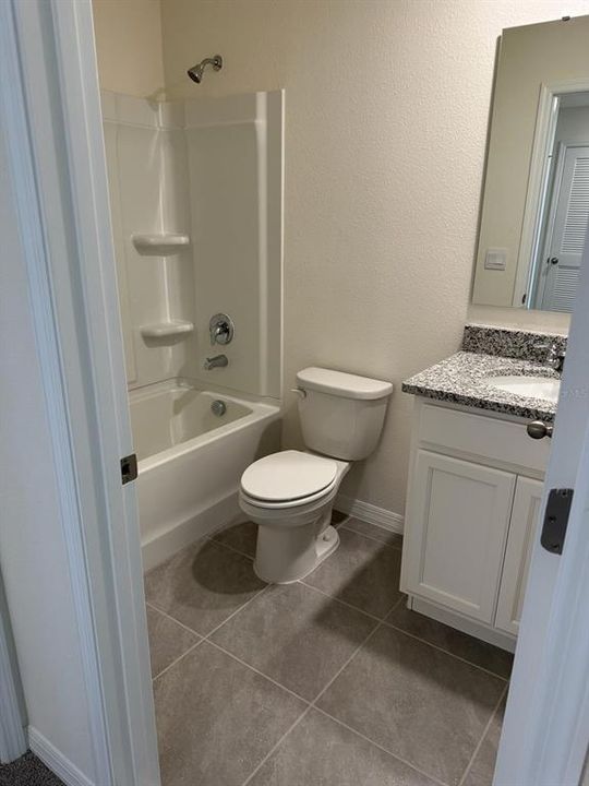 For Rent: $2,100 (3 beds, 2 baths, 1463 Square Feet)