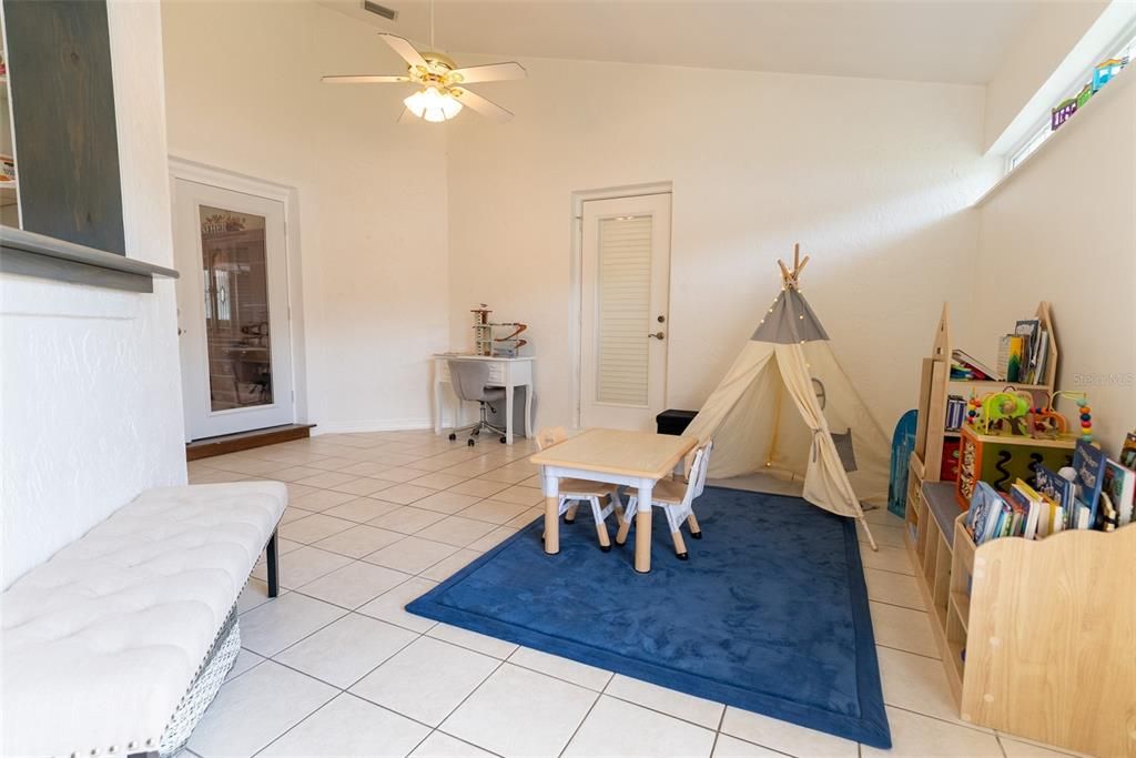 For Sale: $429,000 (4 beds, 3 baths, 2646 Square Feet)