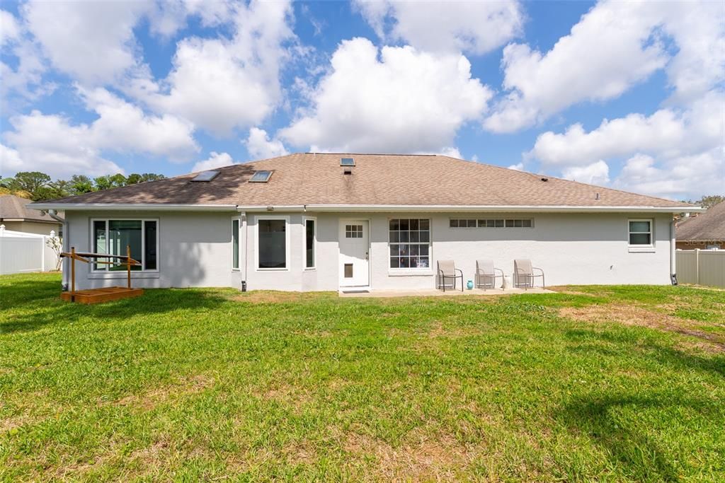 For Sale: $429,000 (4 beds, 3 baths, 2646 Square Feet)