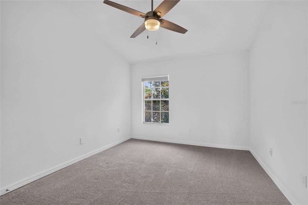 Activo con contrato: $280,000 (3 camas, 2 baños, 1644 Pies cuadrados)
