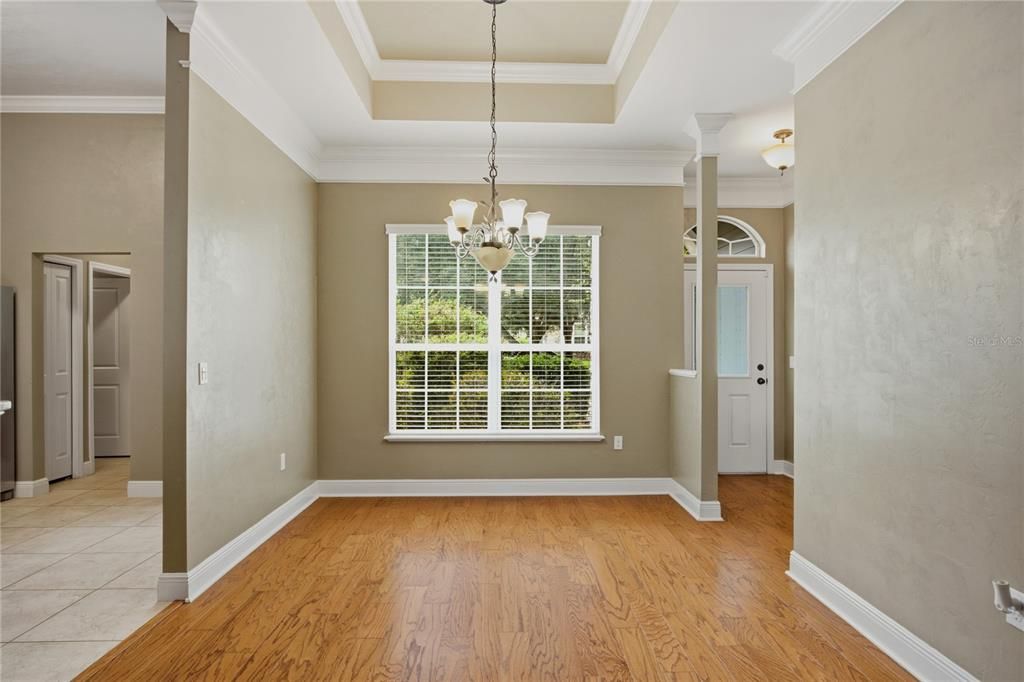 For Sale: $379,900 (4 beds, 2 baths, 1898 Square Feet)
