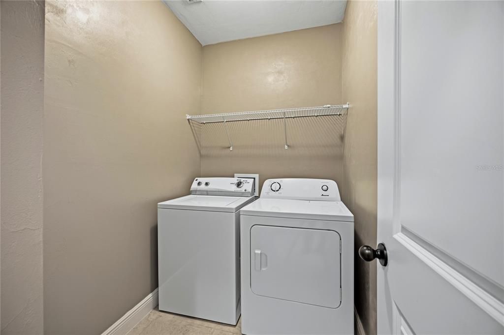 For Sale: $379,900 (4 beds, 2 baths, 1898 Square Feet)