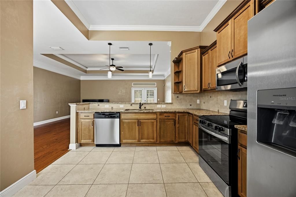 For Sale: $379,900 (4 beds, 2 baths, 1898 Square Feet)
