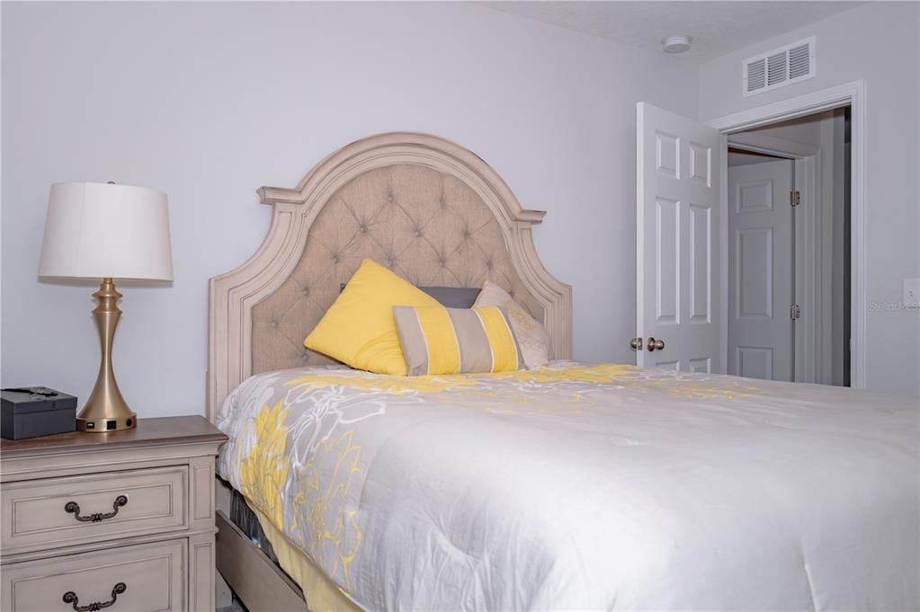 For Sale: $330,000 (3 beds, 2 baths, 1470 Square Feet)