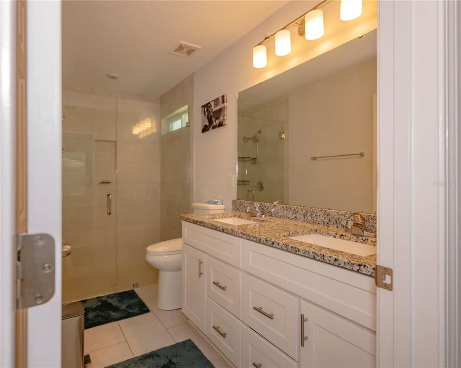 For Sale: $330,000 (3 beds, 2 baths, 1470 Square Feet)