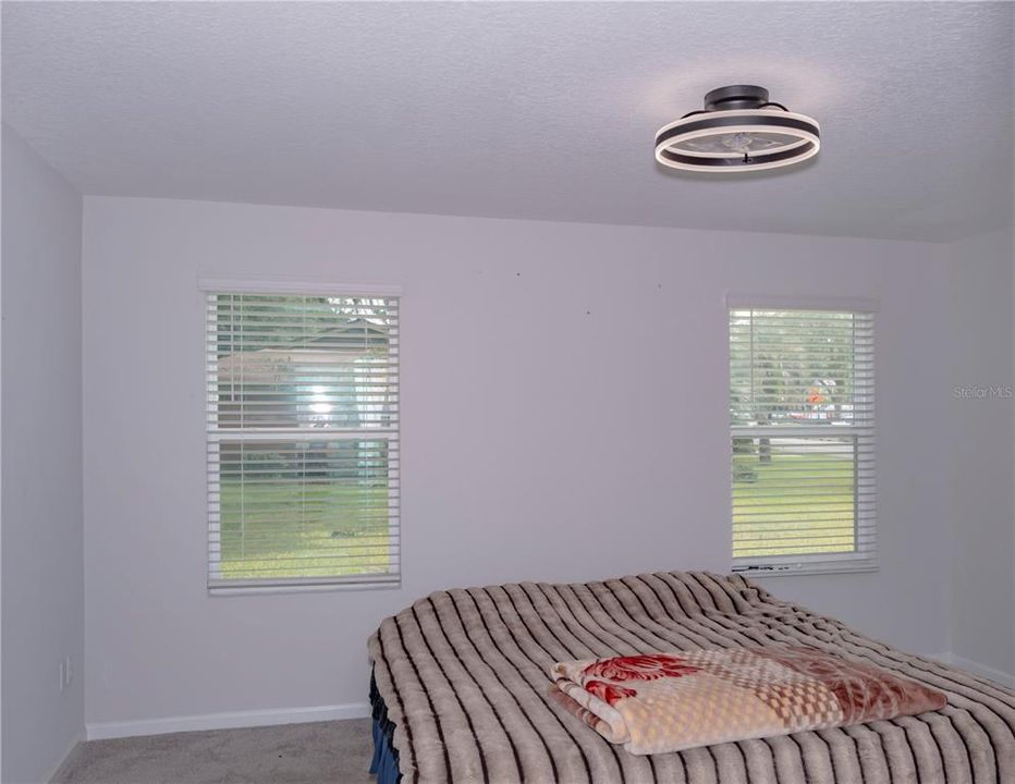 For Sale: $330,000 (3 beds, 2 baths, 1470 Square Feet)