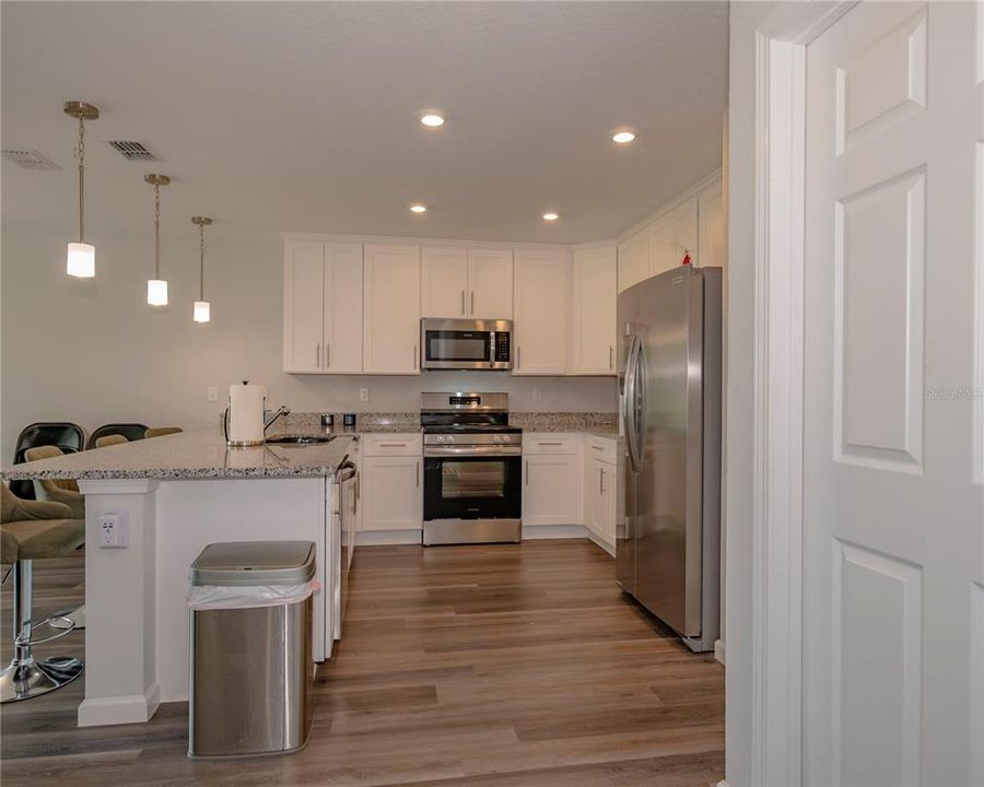 For Sale: $330,000 (3 beds, 2 baths, 1470 Square Feet)