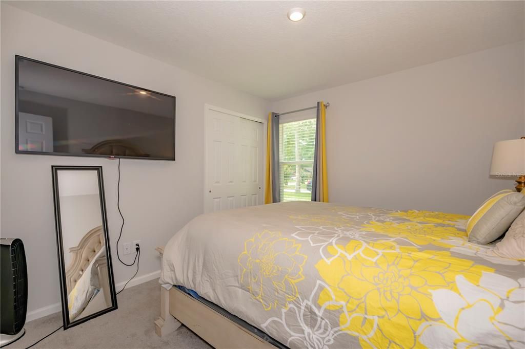 For Sale: $330,000 (3 beds, 2 baths, 1470 Square Feet)