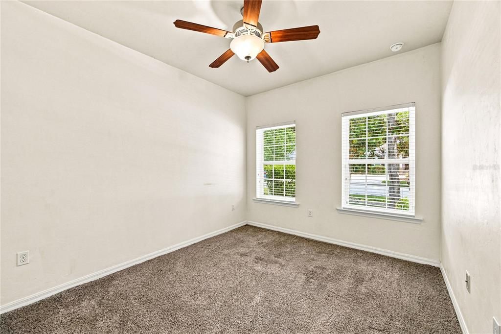 For Sale: $419,900 (5 beds, 2 baths, 2112 Square Feet)