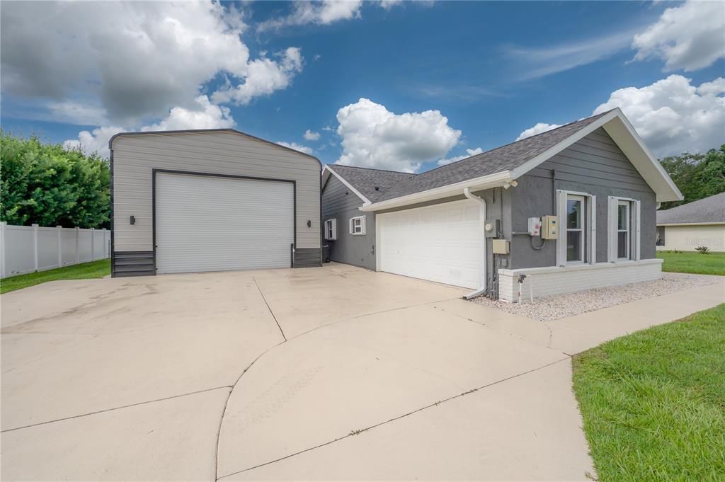 Active With Contract: $560,000 (3 beds, 2 baths, 1893 Square Feet)