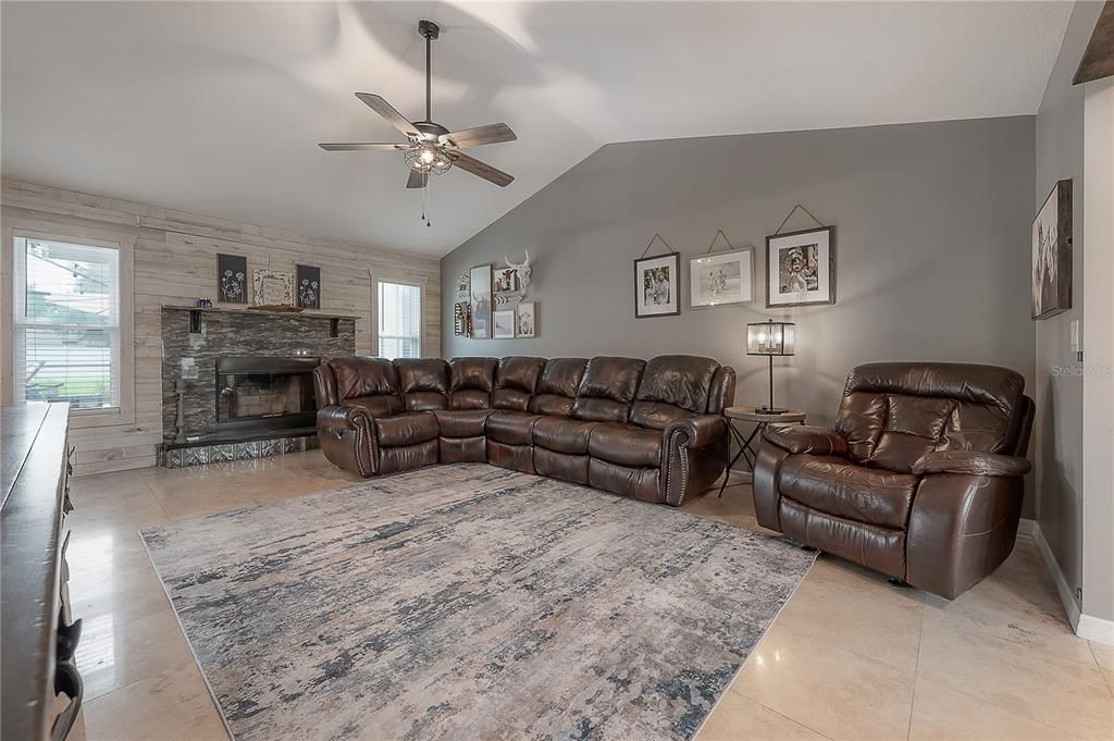 Active With Contract: $560,000 (3 beds, 2 baths, 1893 Square Feet)