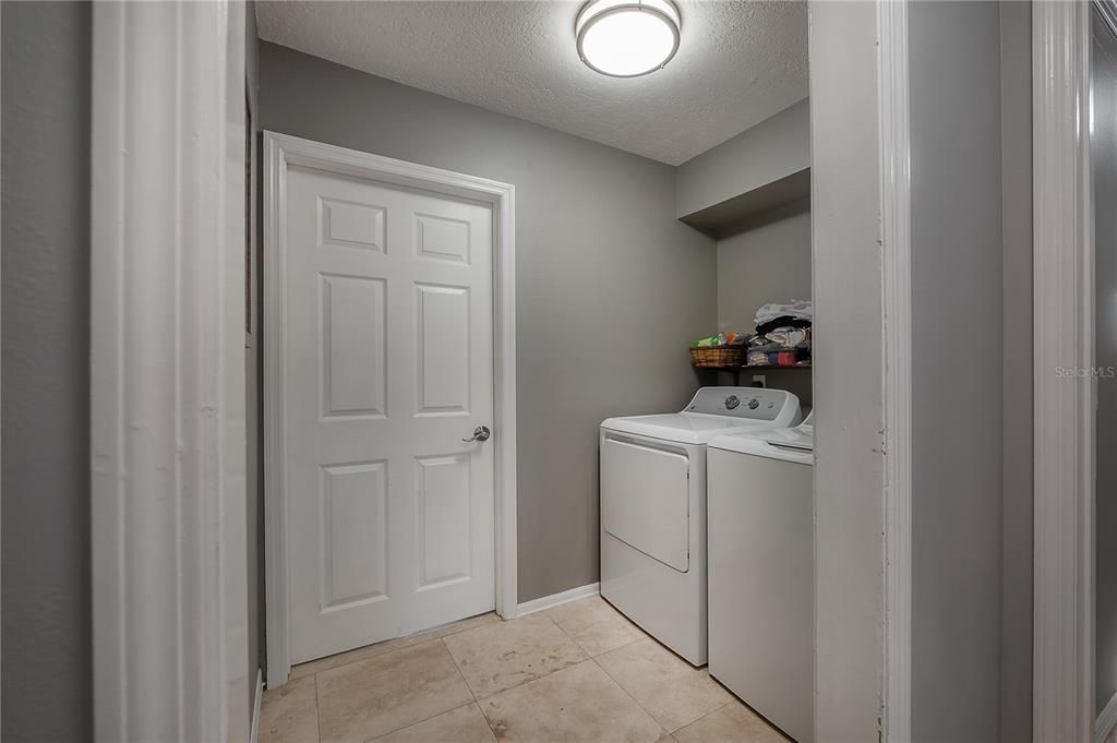 Active With Contract: $560,000 (3 beds, 2 baths, 1893 Square Feet)