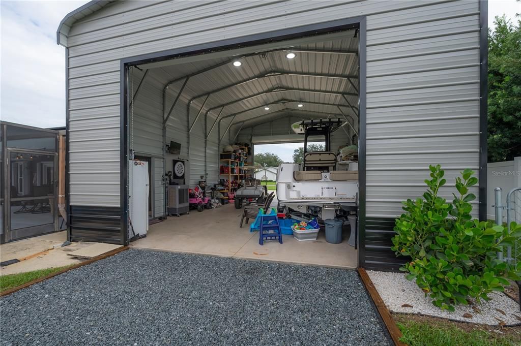 Active With Contract: $560,000 (3 beds, 2 baths, 1893 Square Feet)