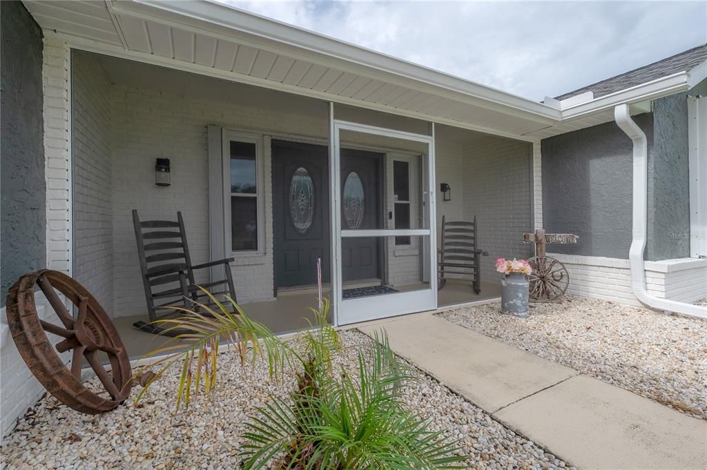 Active With Contract: $560,000 (3 beds, 2 baths, 1893 Square Feet)