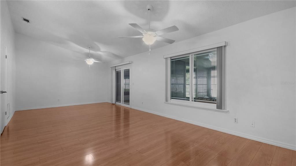 Active With Contract: $239,000 (2 beds, 2 baths, 1146 Square Feet)