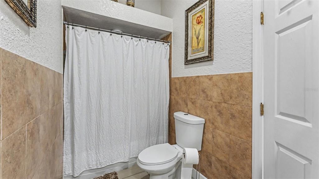En Venta: $629,900 (5 camas, 3 baños, 2869 Pies cuadrados)