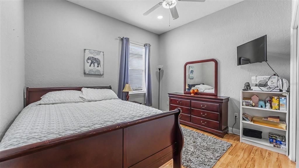 En Venta: $629,900 (5 camas, 3 baños, 2869 Pies cuadrados)