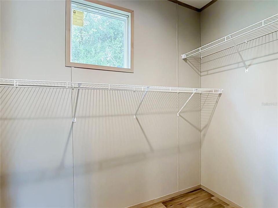 En Venta: $339,900 (3 camas, 2 baños, 1568 Pies cuadrados)