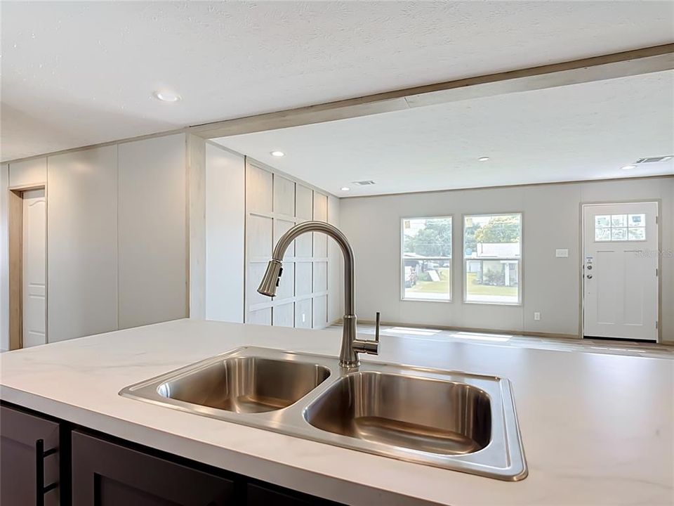 En Venta: $339,900 (3 camas, 2 baños, 1568 Pies cuadrados)