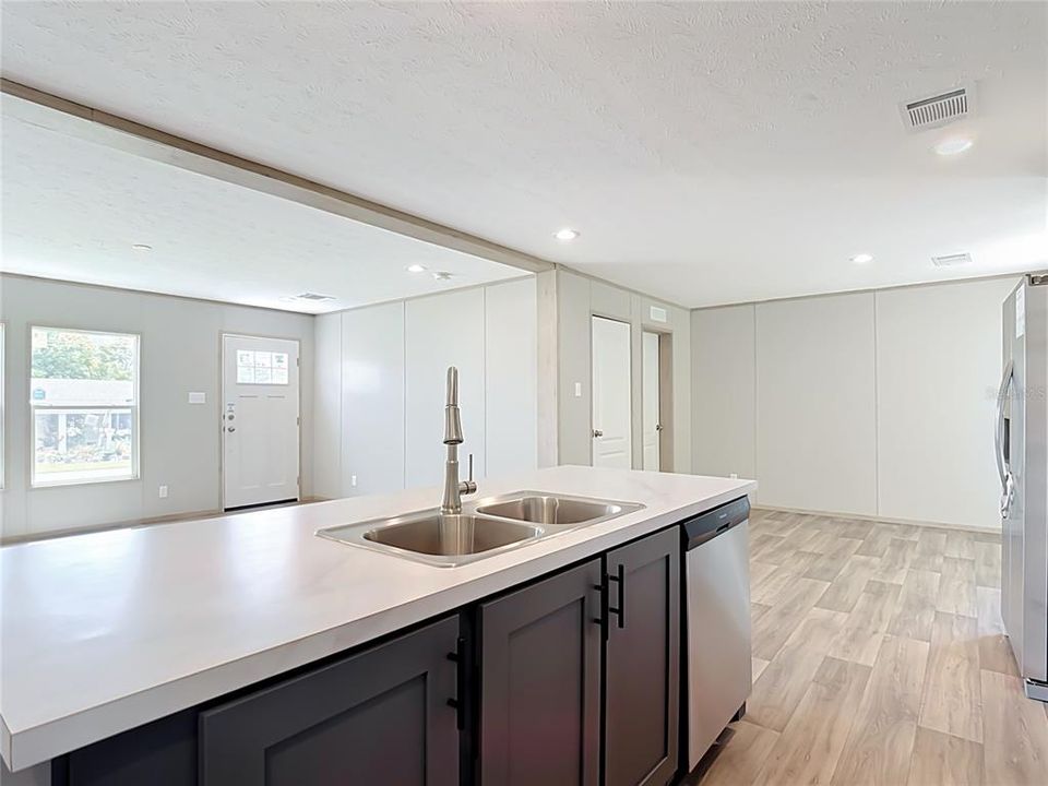En Venta: $339,900 (3 camas, 2 baños, 1568 Pies cuadrados)