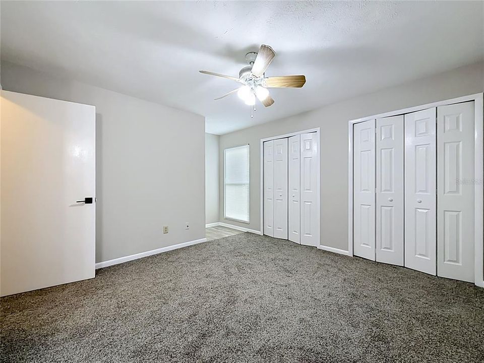 For Rent: $1,300 (2 beds, 1 baths, 1260 Square Feet)