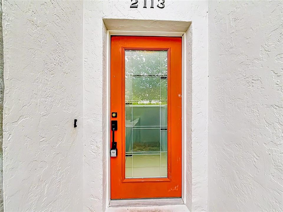 For Rent: $1,300 (2 beds, 1 baths, 1260 Square Feet)