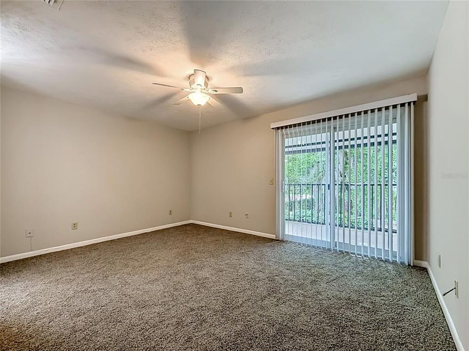 For Rent: $1,300 (2 beds, 1 baths, 1260 Square Feet)