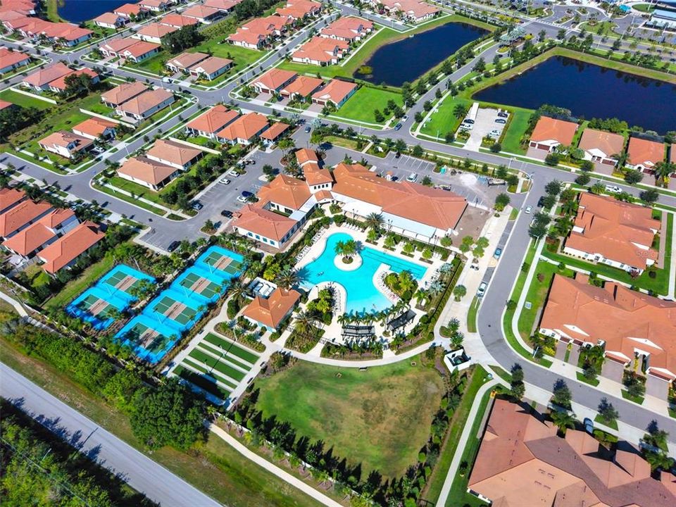 На продажу: $389,000 (3 спален, 2 ванн, 2128 Квадратных фут)