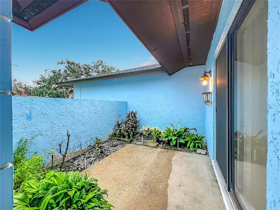 En Venta: $459,000 (4 camas, 2 baños, 1857 Pies cuadrados)