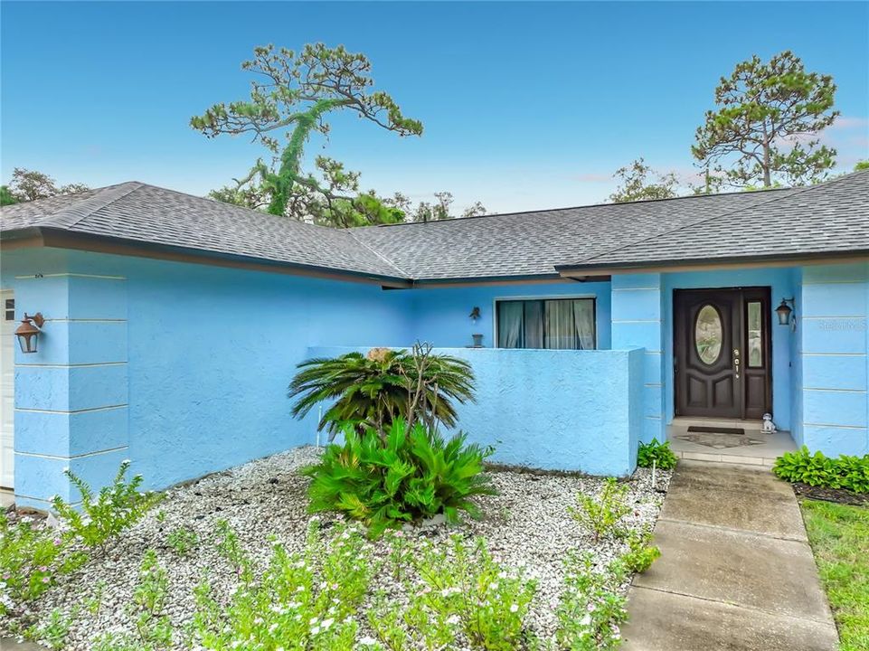 En Venta: $459,000 (4 camas, 2 baños, 1857 Pies cuadrados)