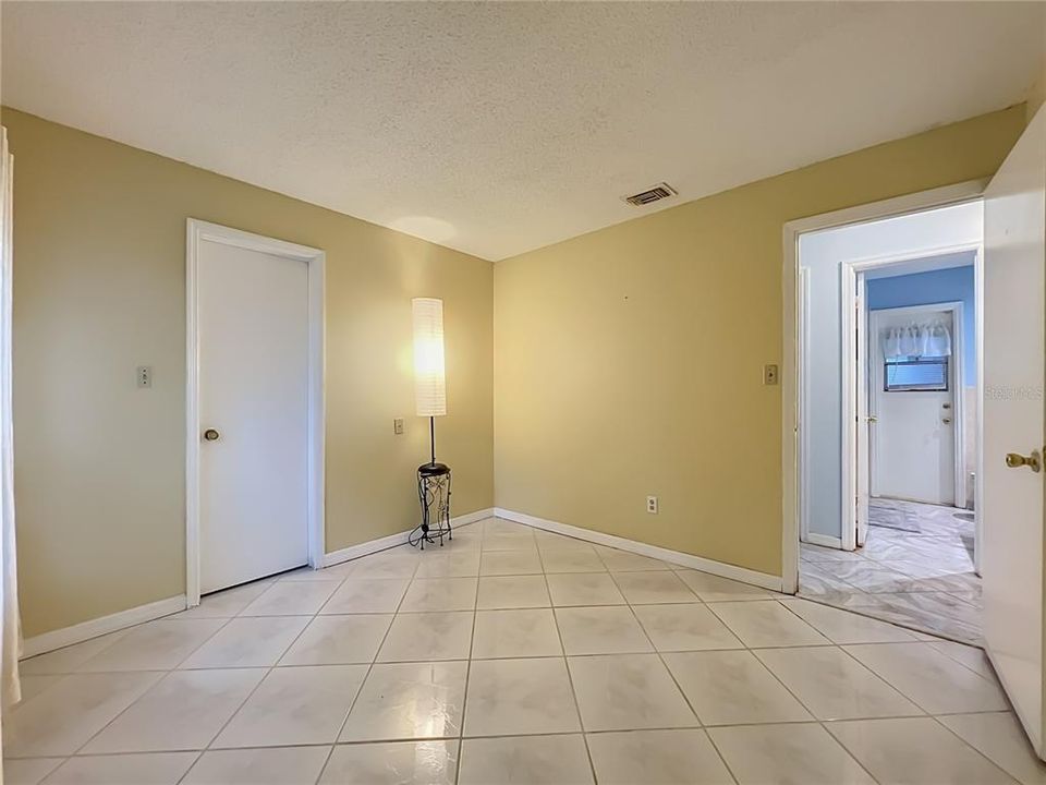 En Venta: $459,000 (4 camas, 2 baños, 1857 Pies cuadrados)