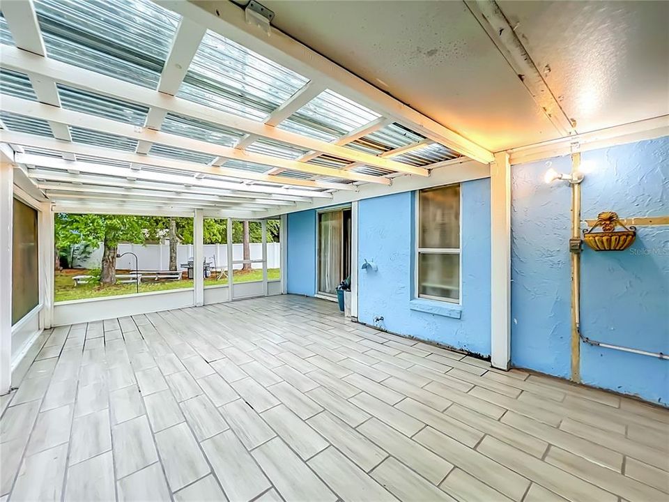 En Venta: $459,000 (4 camas, 2 baños, 1857 Pies cuadrados)