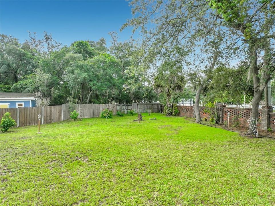 En Venta: $459,000 (4 camas, 2 baños, 1857 Pies cuadrados)