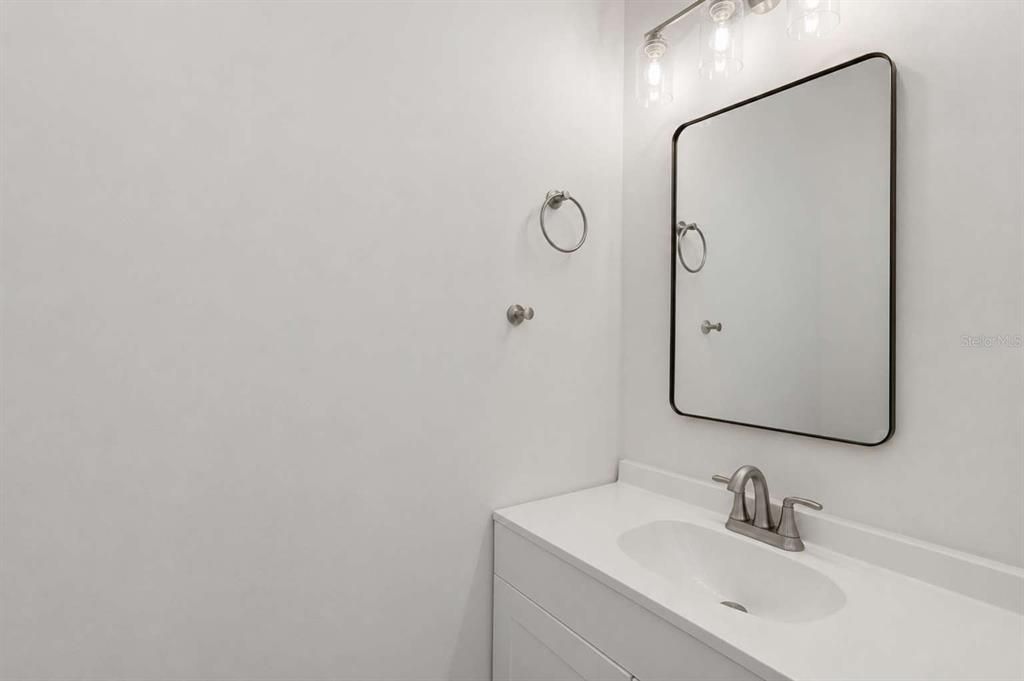 For Sale: $439,900 (2 beds, 1 baths, 1480 Square Feet)