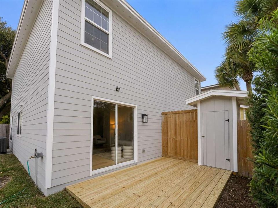 For Sale: $439,900 (2 beds, 1 baths, 1480 Square Feet)