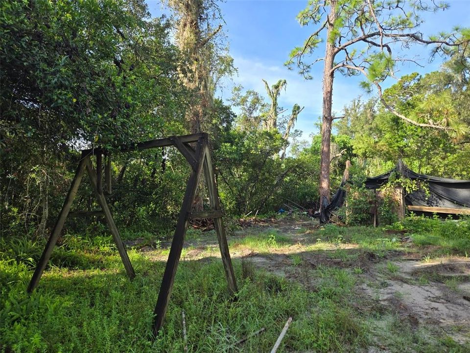 En Venta: $215,000 (0.87 acres)