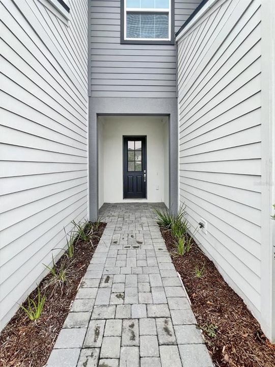 For Rent: $2,875 (3 beds, 2 baths, 1899 Square Feet)
