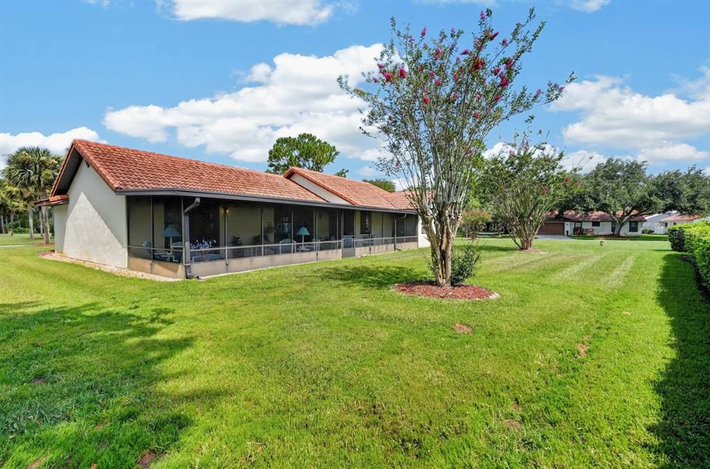 For Sale: $299,900 (3 beds, 2 baths, 1688 Square Feet)