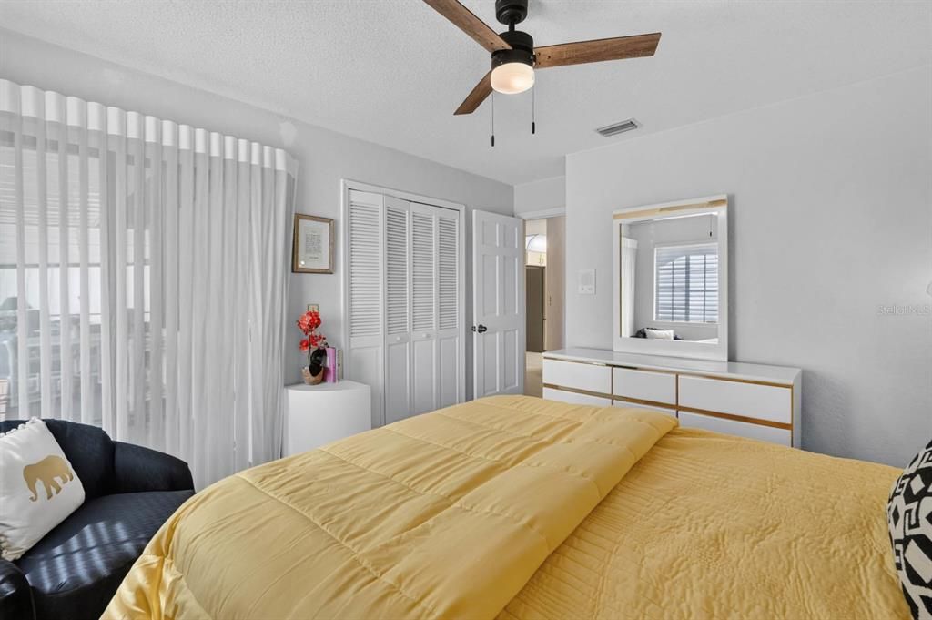 For Sale: $299,900 (3 beds, 2 baths, 1688 Square Feet)