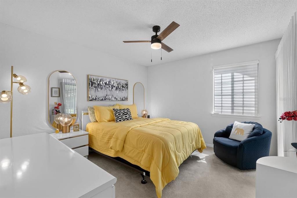 For Sale: $299,900 (3 beds, 2 baths, 1688 Square Feet)