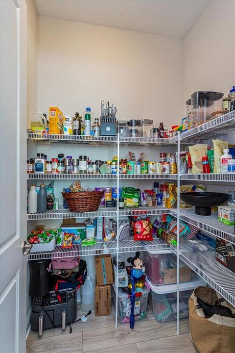En Venta: $1,170,000 (5 camas, 4 baños, 4199 Pies cuadrados)