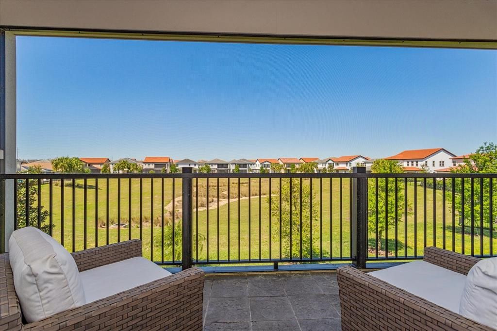 En Venta: $1,170,000 (5 camas, 4 baños, 4199 Pies cuadrados)