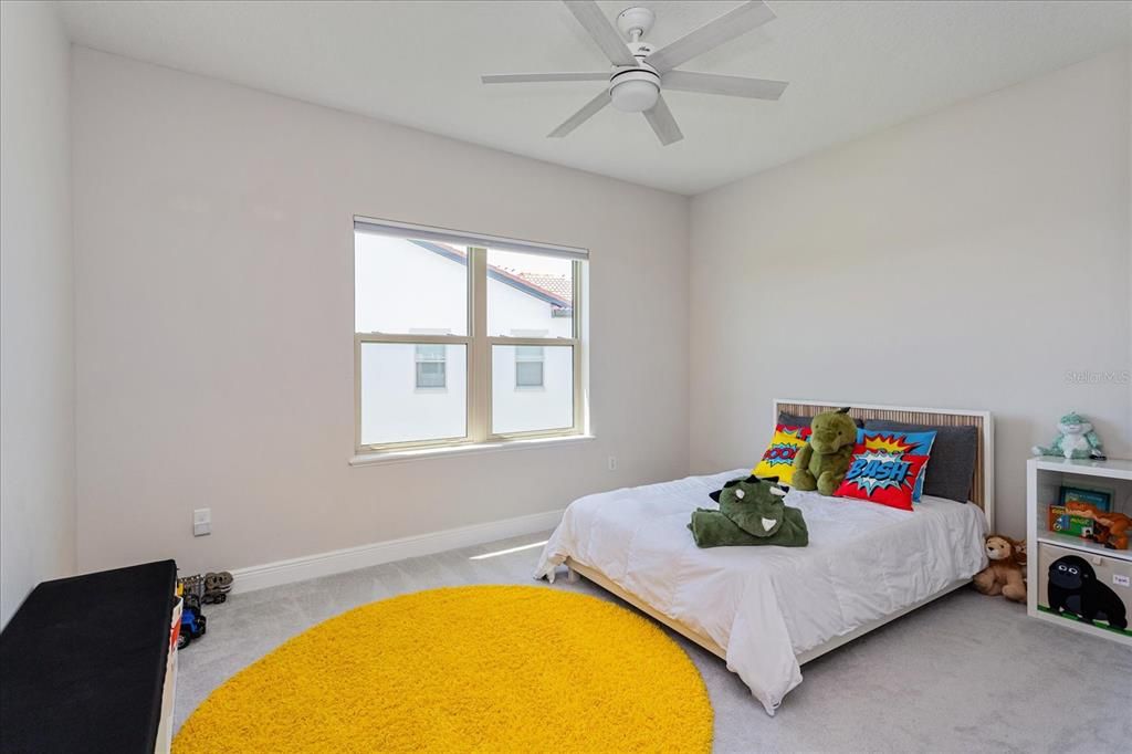 En Venta: $1,170,000 (5 camas, 4 baños, 4199 Pies cuadrados)