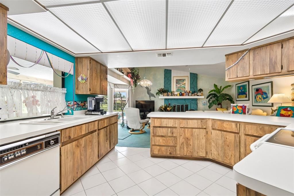 For Sale: $770,000 (4 beds, 3 baths, 2834 Square Feet)