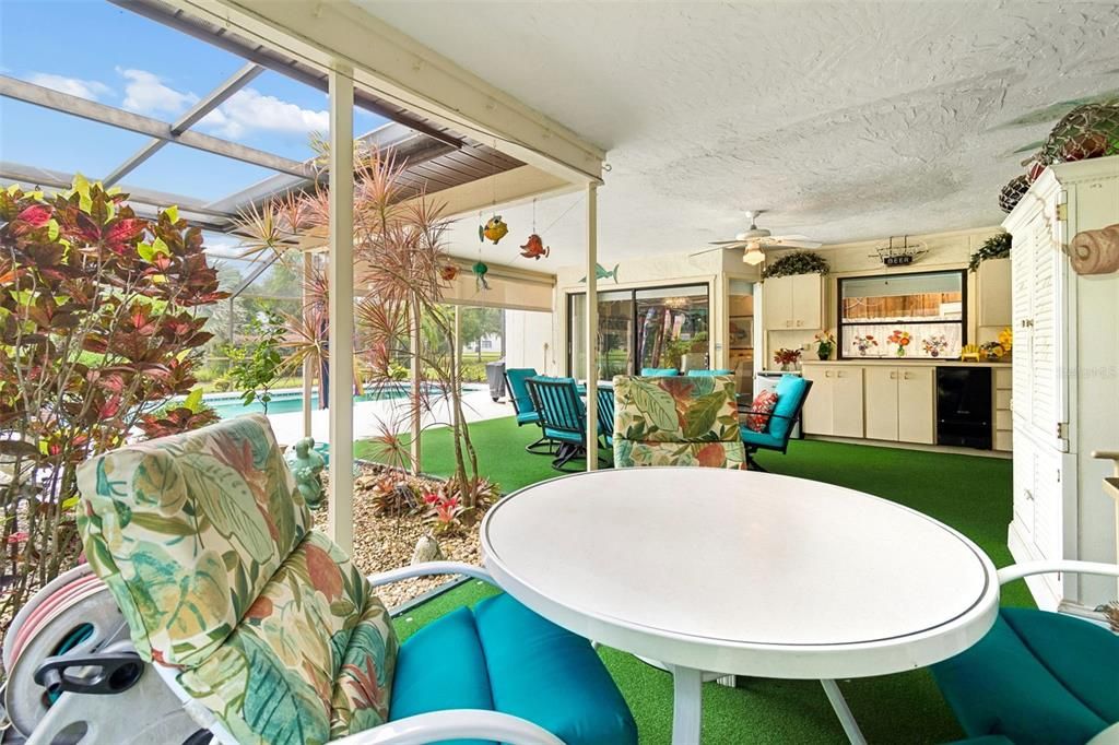 For Sale: $770,000 (4 beds, 3 baths, 2834 Square Feet)