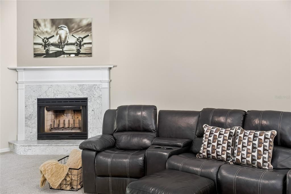 For Rent: $3,900 (4 beds, 2 baths, 2645 Square Feet)